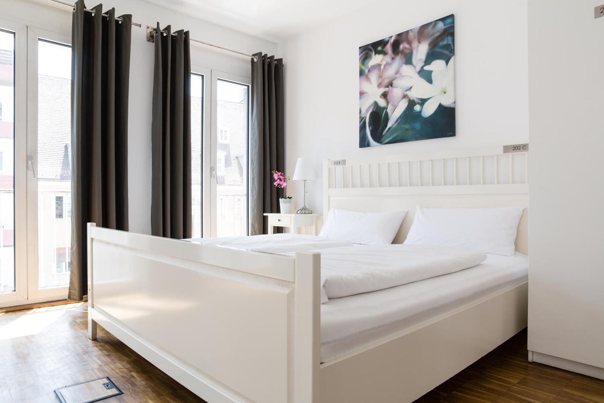 Nonstop Hotel Augsburg - Ubernacht - Hostelhotelhome Luaran gambar