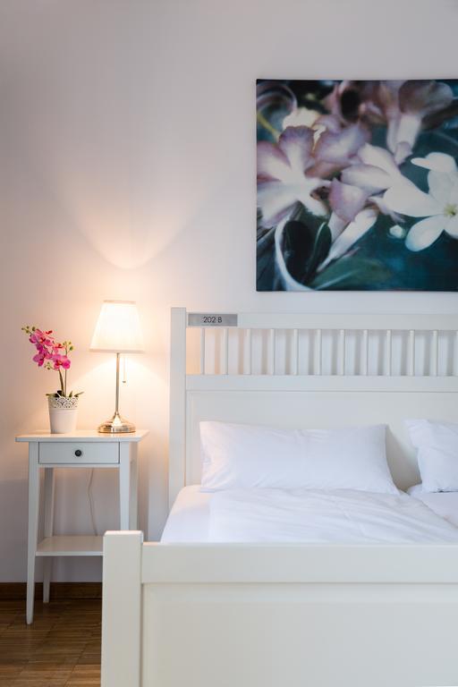 Nonstop Hotel Augsburg - Ubernacht - Hostelhotelhome Bilik gambar